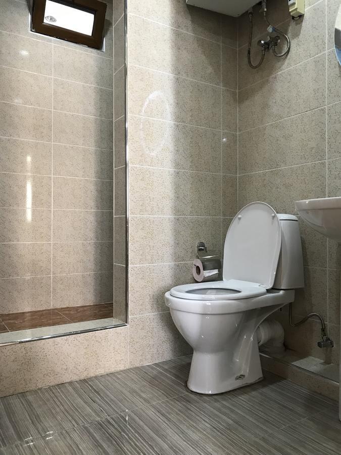 Cozy Studio On Europe Square バトゥーミ エクステリア 写真